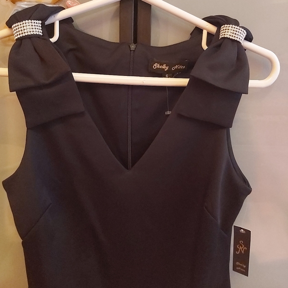 Gorgeous women dress - Picture 3 of 4